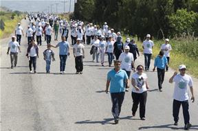 Menderes Tekstil' de Dev Yürüyüş <br> “Biz Koskoca Bir Aileyiz”